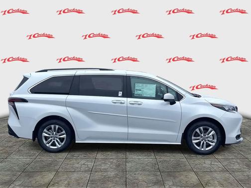 2026 Toyota Sienna XLE