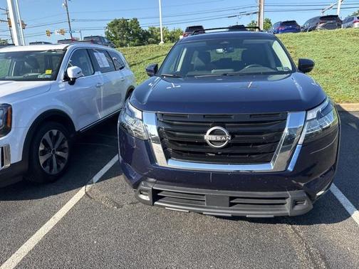 2022 Nissan Pathfinder SV 4WD
