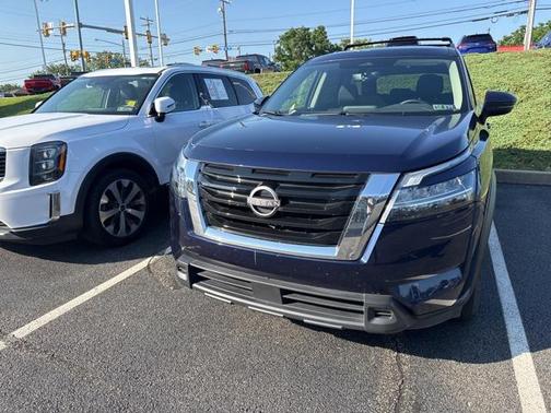 2022 Nissan Pathfinder SV 4WD