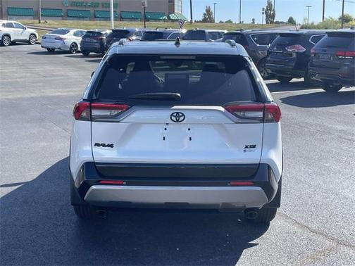 2025 Toyota RAV4 Hybrid SE