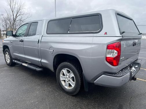 2017 Toyota Tundra SR5
