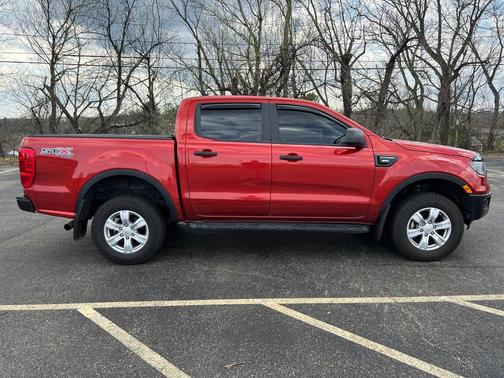 Hot Pepper Red Metallic Tinted Clearcoat 2022 Ford Ranger XL