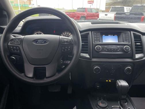 Hot Pepper Red Metallic Tinted Clearcoat 2022 Ford Ranger XL