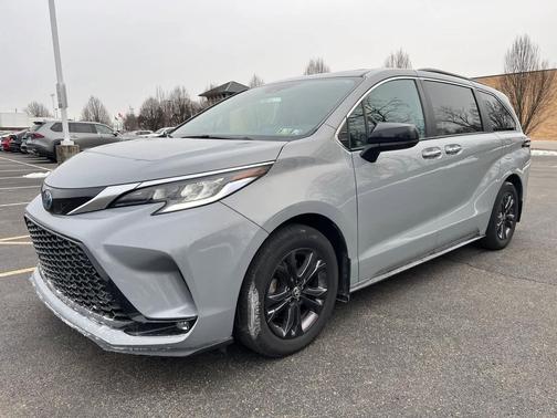 2024 Toyota Sienna XSE 7 Passenger