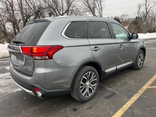 2016 Mitsubishi Outlander GT