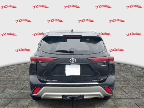 2026 Toyota Highlander Hybrid Platinum