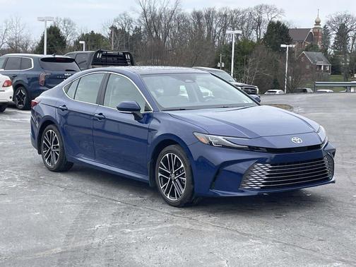 2025 Toyota Camry XLE