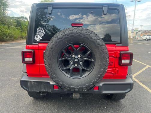 2024 Jeep Wrangler Willys