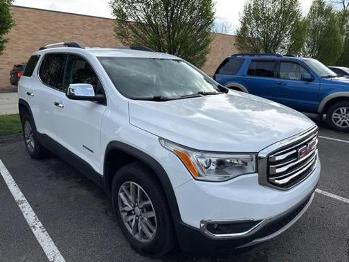 2017 GMC Acadia SLE-2