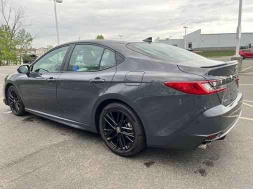 Underground 2025 Toyota Camry SE
