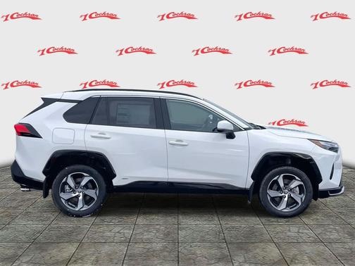 2025 Toyota RAV4 Hybrid SE