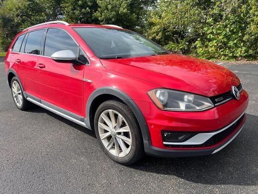 2017 Volkswagen Golf Alltrack TSI SE