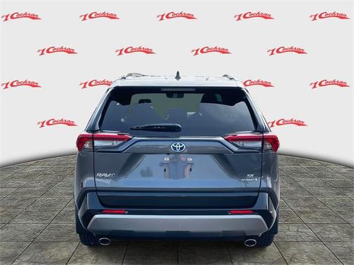 2022 Toyota RAV4 Hybrid SE