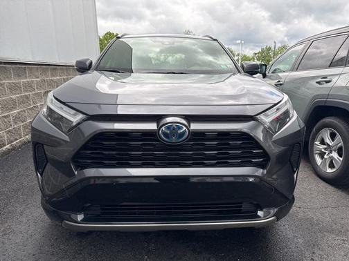 2022 Toyota RAV4 Hybrid SE