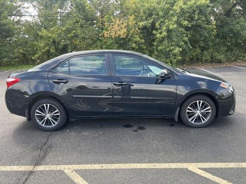 2016 Toyota Corolla LE Premium