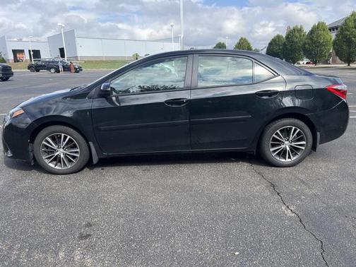 2016 Toyota Corolla LE Premium
