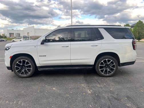 Summit White 2024 Chevrolet Tahoe 4WD RST