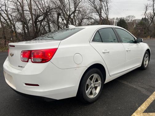 2015 Chevrolet Malibu 1LT