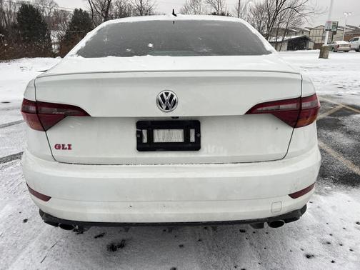 2019 Volkswagen Jetta GLI 2.0T S