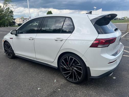 Opal White Pearl 2023 Volkswagen Golf GTI 1.4T TSI