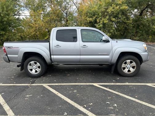 2015 Toyota Tacoma Base