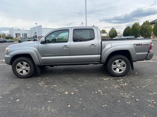 2015 Toyota Tacoma Base