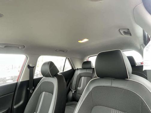 Scarlet Red Pearl 2022 Hyundai VENUE Limited