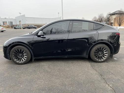 2021 Tesla Model Y Long Range Dual Motor All-Wheel Drive