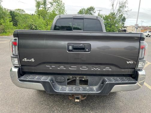 Magnetic Gray Metallic 2017 Toyota Tacoma SR5