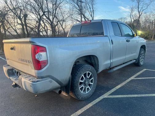 2016 Toyota Tundra SR5