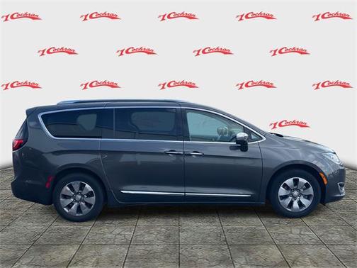 2018 Chrysler Pacifica Hybrid Limited