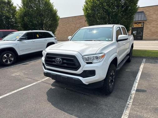 2022 Toyota Tacoma SR