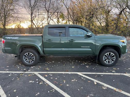 2021 Toyota Tacoma TRD Sport