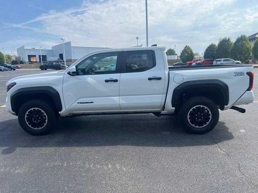 2025 Toyota Tacoma TRD Off Road