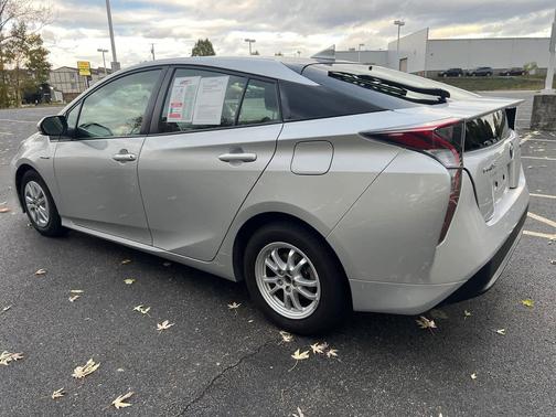 2017 Toyota Prius Two