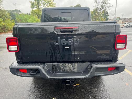 2021 Jeep Gladiator Sport S