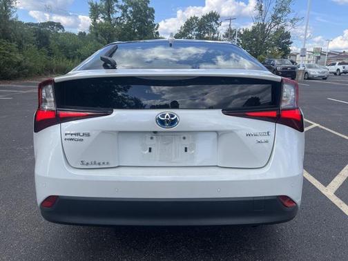 2021 Toyota Prius XLE