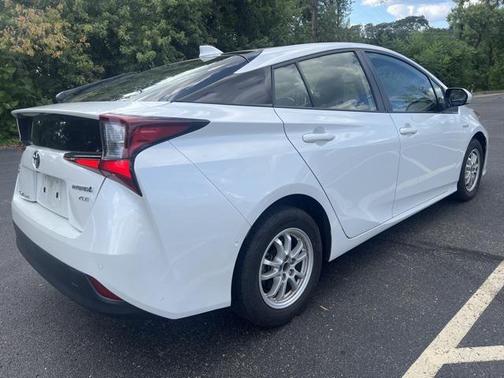 2021 Toyota Prius XLE