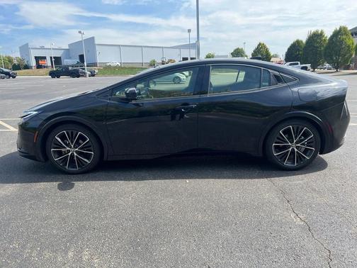 2024 Toyota Prius XLE