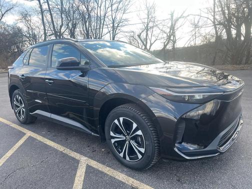 2023 Toyota bZ4X XLE