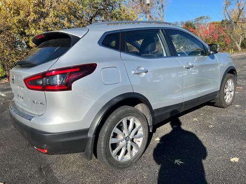 2020 Nissan Rogue Sport SV