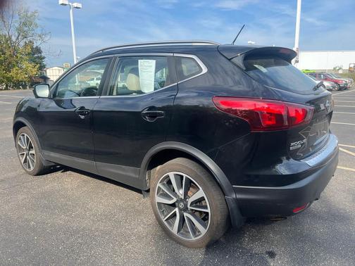 2017 Nissan Rogue Sport SL