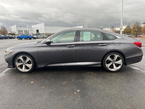 2019 Honda Accord Touring 2.0T