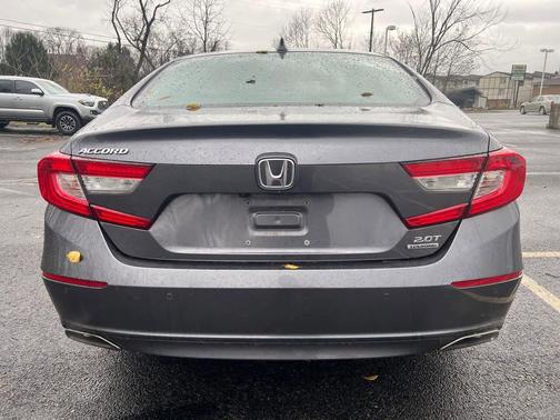 2019 Honda Accord Touring 2.0T