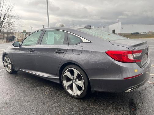 2019 Honda Accord Touring 2.0T