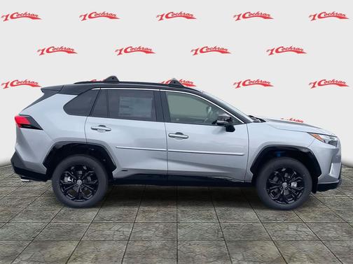 2025 Toyota RAV4 Hybrid SE