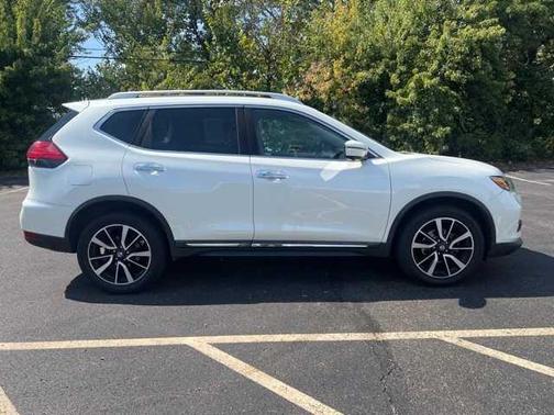 2017 Nissan Rogue SL