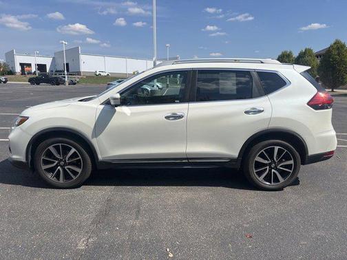 2017 Nissan Rogue SL