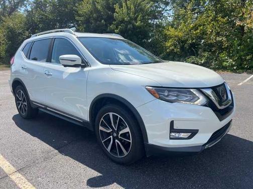 2017 Nissan Rogue SL