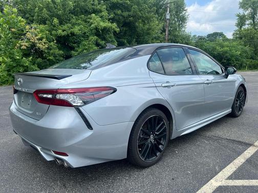 Celestial Silver/Midnight Black Metallic 2021 Toyota Camry XSE